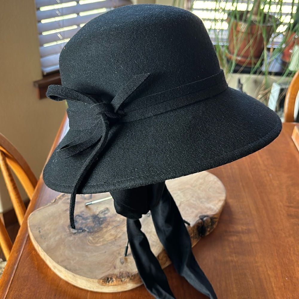Vermont Country Store Wool Felt Cloche Hat - Small